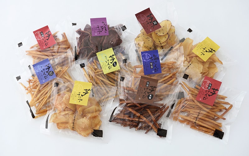 様々な味の芋けんぴや芋チップが少量小分けになっていて、贈り物にぴったり。「小袋寄せ」
